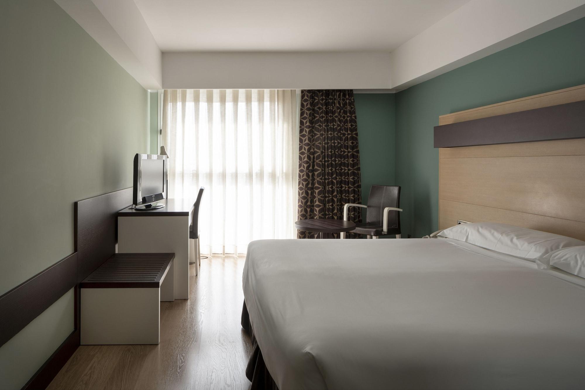 Hotel Ciudad De Λογκρόνο Εξωτερικό φωτογραφία