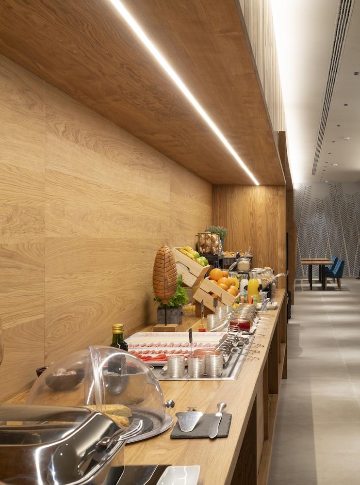 Hotel Ciudad De Λογκρόνο Εξωτερικό φωτογραφία