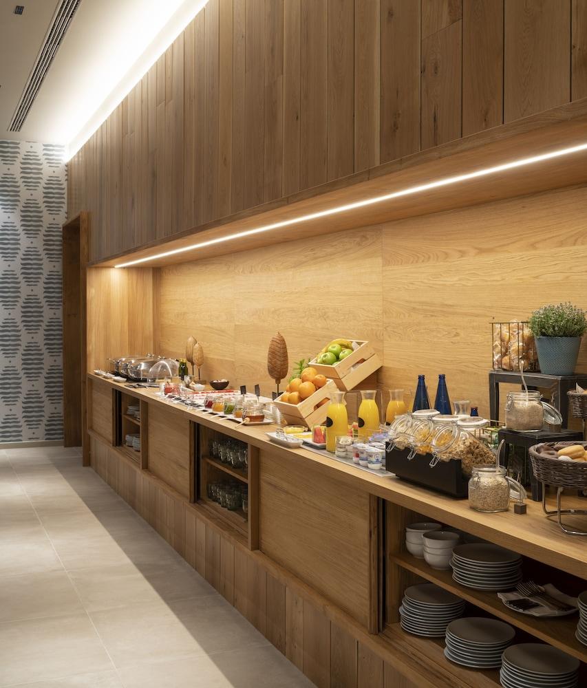 Hotel Ciudad De Λογκρόνο Εξωτερικό φωτογραφία