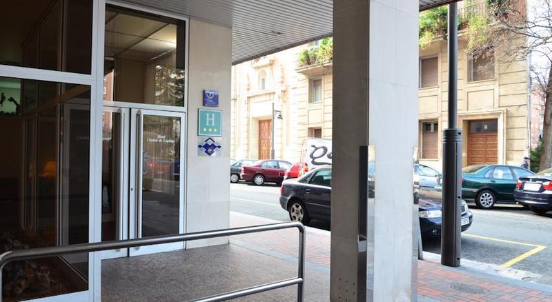 Hotel Ciudad De Λογκρόνο Εξωτερικό φωτογραφία