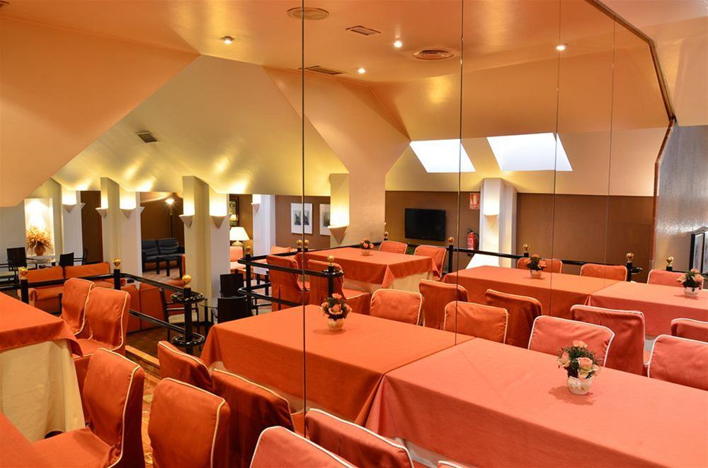Hotel Ciudad De Λογκρόνο Εξωτερικό φωτογραφία