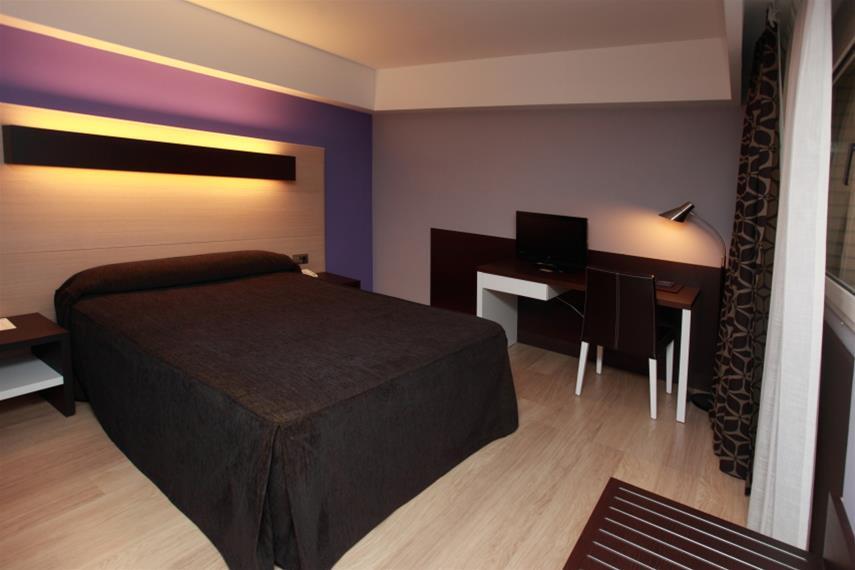 Hotel Ciudad De Λογκρόνο Εξωτερικό φωτογραφία